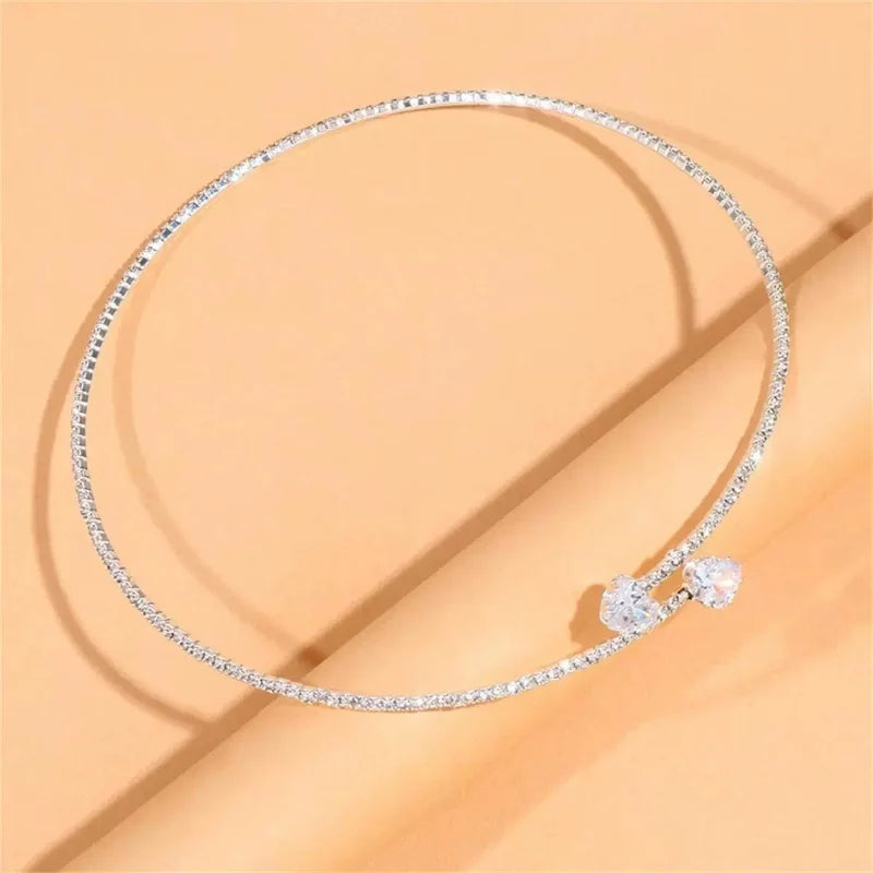 AMARA | Collar Gargantilla Corazón de Cristal