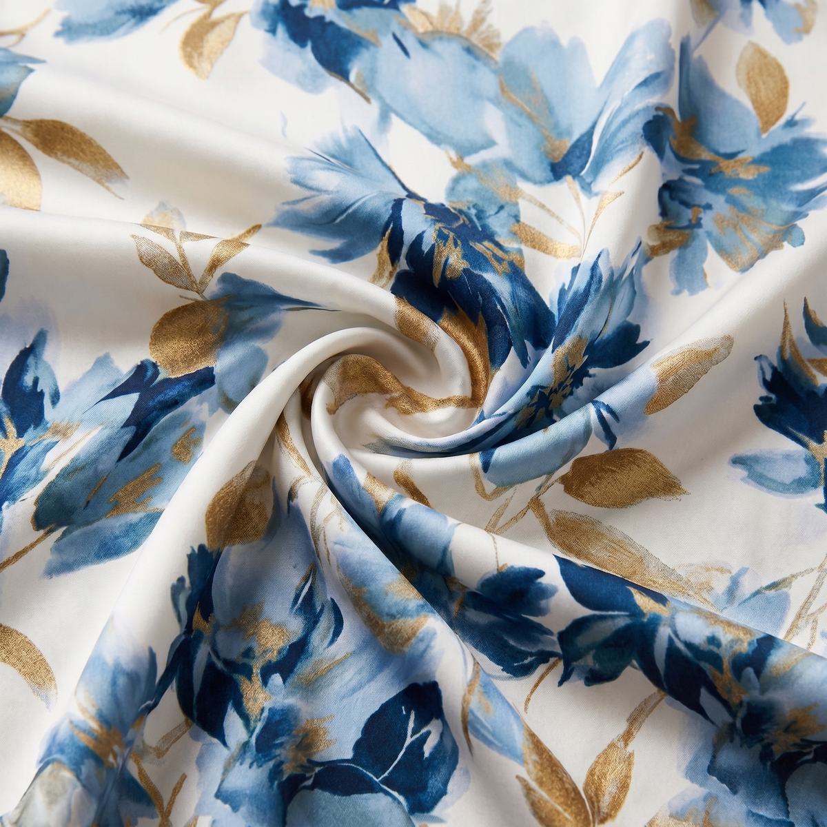 ELARA | Vestido Midi Cruzado Floral de Acuarela con Detalles Dorados